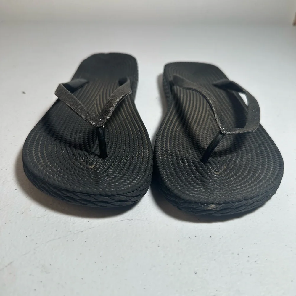 Black Flip Flops